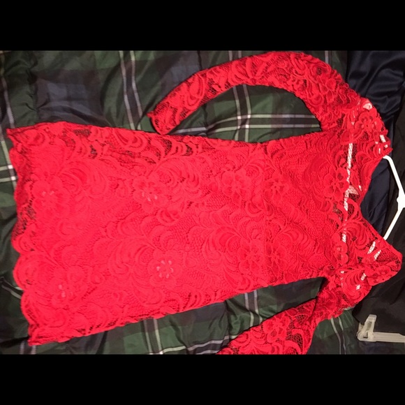 Lace dress - Picture 4 of 4